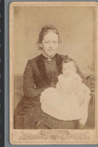 Portrait of Maria Catherina Heldring with a Child