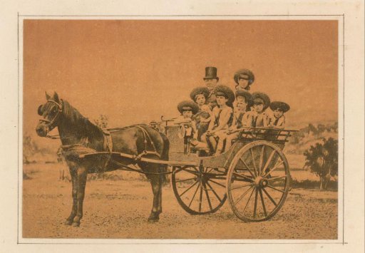 Group portrait with Ferdinand de Lesseps in a carriage