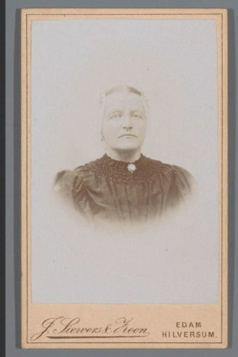 Portrait of Maartje Haan