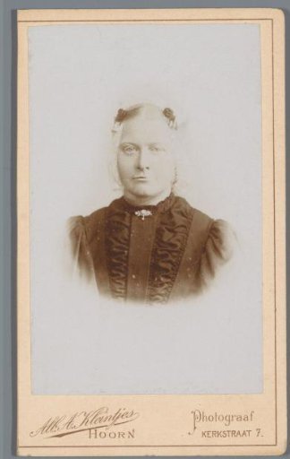 Portrait of Hiltje Bakker