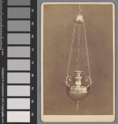 Oil lamp