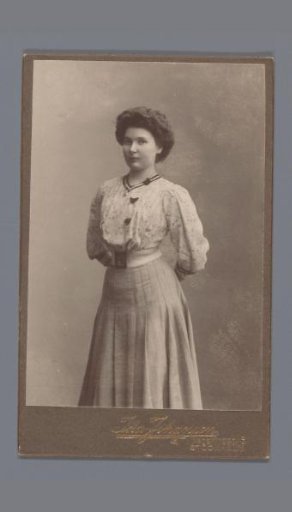 Portrait of an unknown woman, called Thyra Stroberg