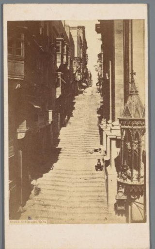 Strada St. Giovanni, Valletta