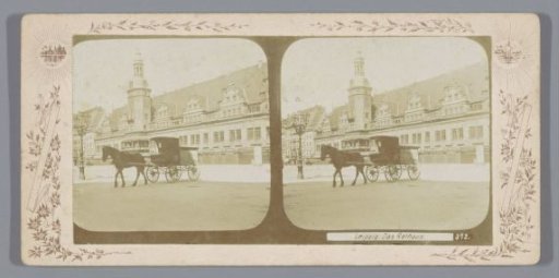 Carriage in front of the Town Hall of Leipzig