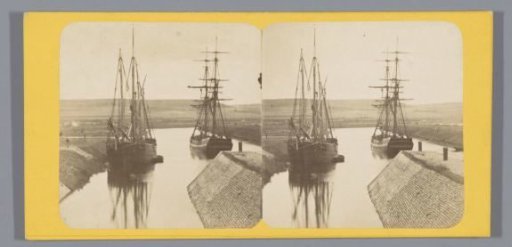 Two ships in a canal near Le Tréport
