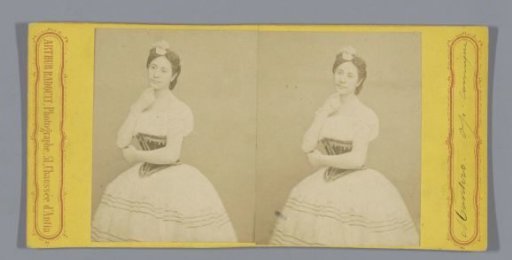 Portrait of Carmela Montero, dancer at the Opéra Comique