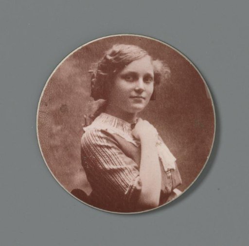 Portrait of an Unknown Girl