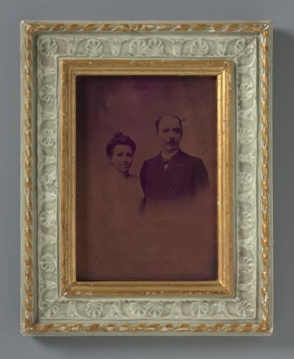 Portrait of an unknown man and woman