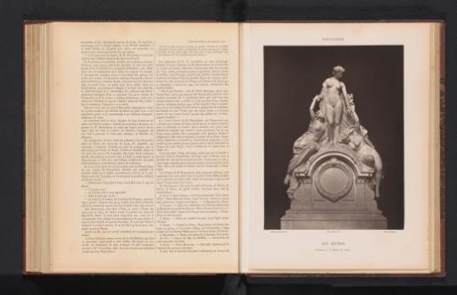Sculpture The Hours by Jean-Marie Bonnassieux