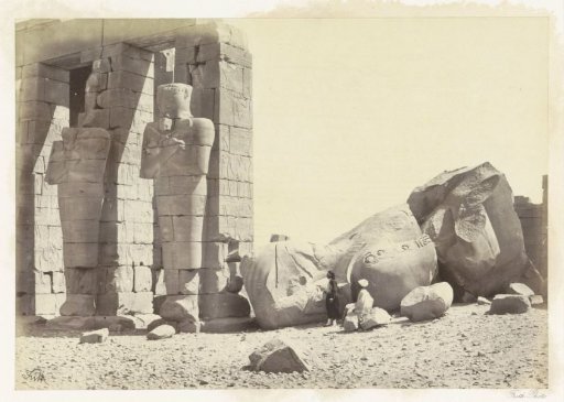 Osiris pillars and the colossus of Ramses II of the Ramesseum on the Nile