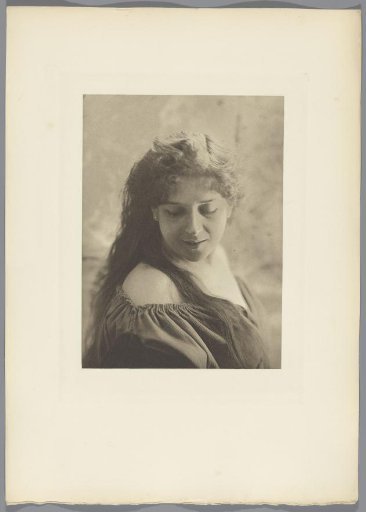 Portret van een onbekende jonge vrouw