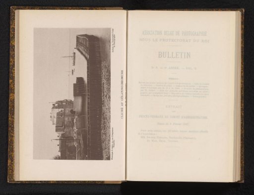 Quay with parapet and houses by the sea, Veere
