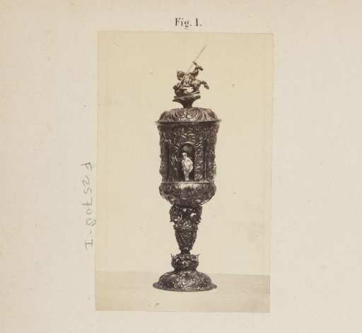 Gold cup at the Exhibition of Antiquities in Delft