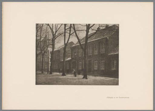 Reproduction of a gum print of the Stiftsplatz in Düsseldorf by Erwin Quedenfeldt