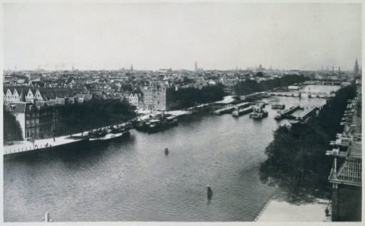 Binnen-Amstel with locks, seen from the roof of the Amstel Hotel towards the north, Amsterdam