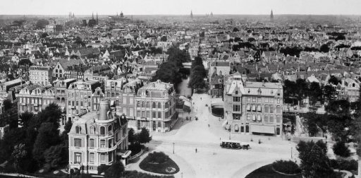 Weteringschans and Spiegelgracht, seen from the Rijksmuseum, Amsterdam