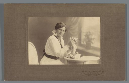 Portrait of a woman, designated as Catrien