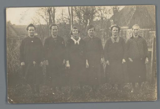 Group Portrait of Six Unknown Sisters