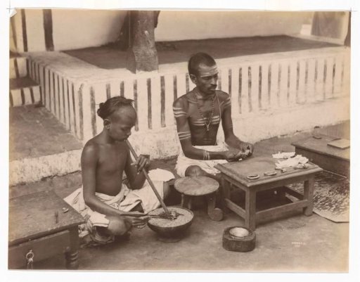 Street jewellers in Sri Lanka