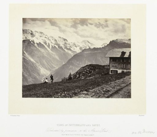 View of the mountain valley around Mürren