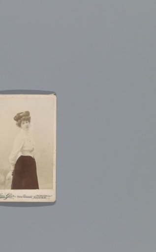 Marie Witsen as a young woman (Algiers)