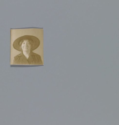 Passport photo of Marie Witsen-Schorr