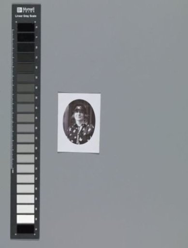 Passport photo of Marie Witsen-Schorr