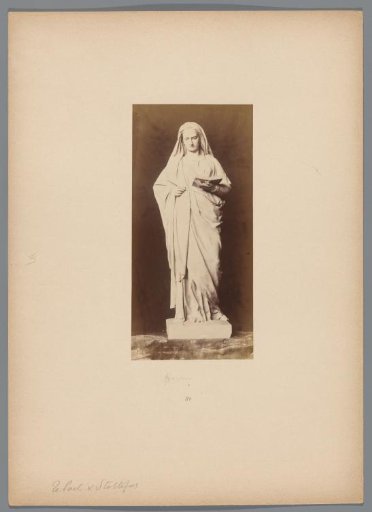 Photographic reproduction of the sculpture History by Te Poel and Stoltefus