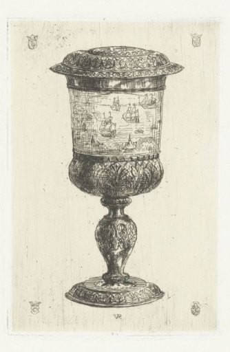 Golden cup with lid, presented to Michiel Adriaenszoon de Ruyter on the occasion of the Raid on Chatham, 1667