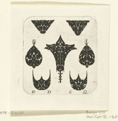 Ring ornament between six ornaments