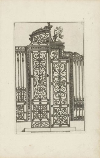 Gate with variant for the right half