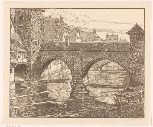 City view with a covered bridge