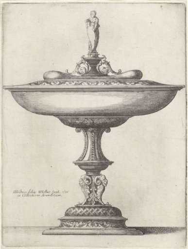 Broad bowl with an ornamental stem