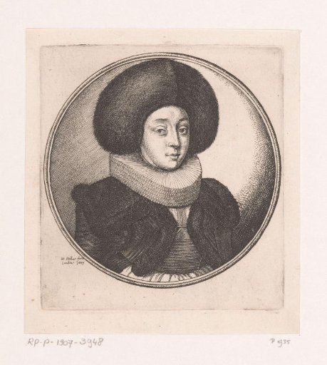 Woman with stiff pleated collar and large fur cap