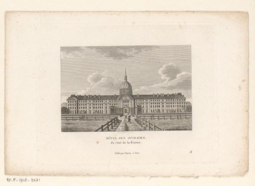 View of the Hôtel des Invalides in Paris