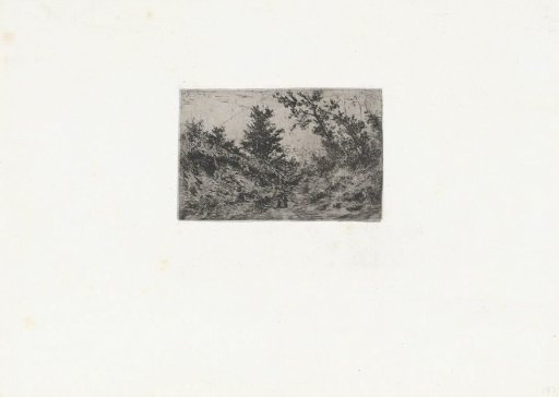 Figures on a path between two dunes