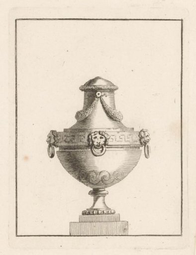 Vase with lion heads