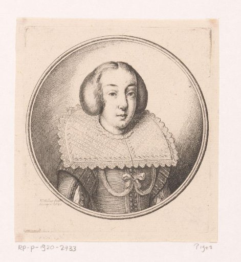 Woman with stiff lace collar