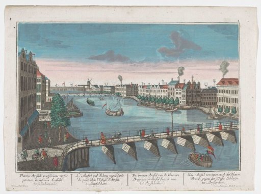 View of the Binnen-Amstel between the Blauwbrug and the Hogesluis in Amsterdam