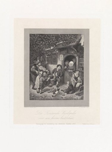 Violin player in front of an inn