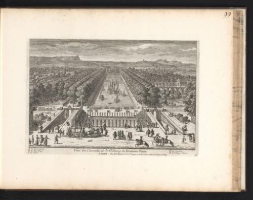 View of the waterfalls of the Château de Fontainebleau