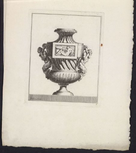 Vase with faces