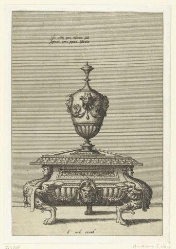 Pepper and salt cellar