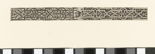 Narrow frieze with moresques, with a mask wearing a headscarf in the center