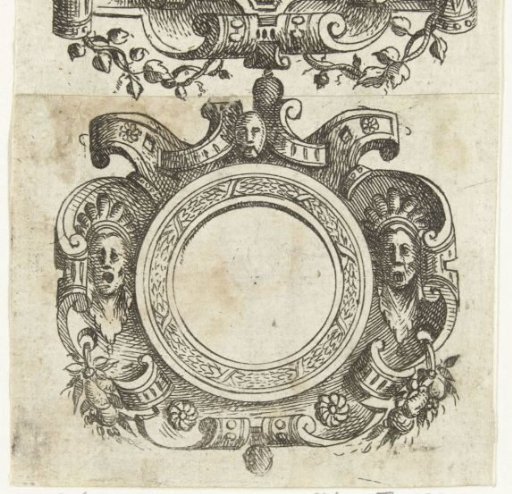 Round cartouche between two mascarons with head ornaments