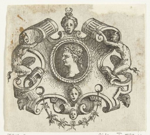 Round cartouche with the head of a man