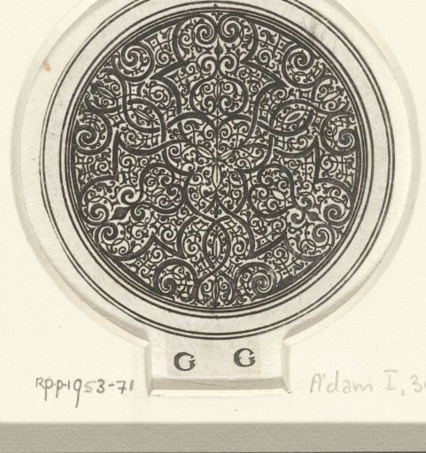 Round Plate with Moors