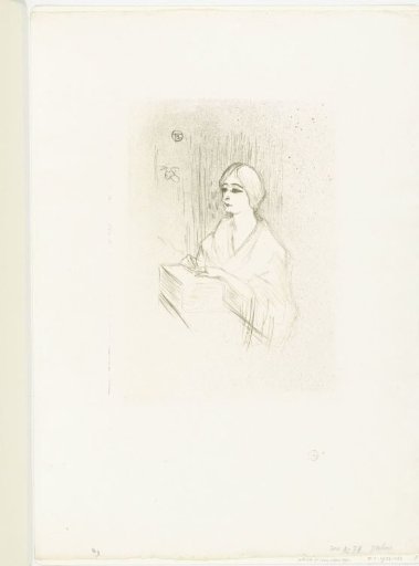 Portrait of actress Léonie Yahne in her dressing room