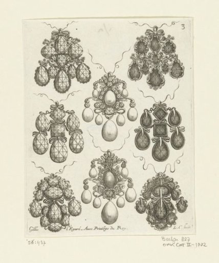 Eight obverse and reverse sides of pendants
