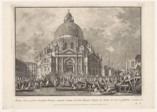 Crowd before the Santa Maria della Salute